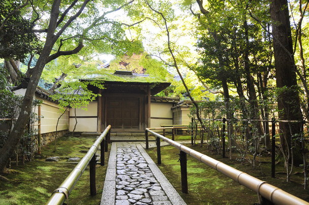 Zufahrtsstraße zum Tempel, koto-in einem Untertempel von daitoku-ji - Foto, Bild