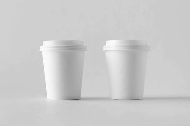 8 oz. white coffee paper cup mock-up with lid. - Foto, Imagen