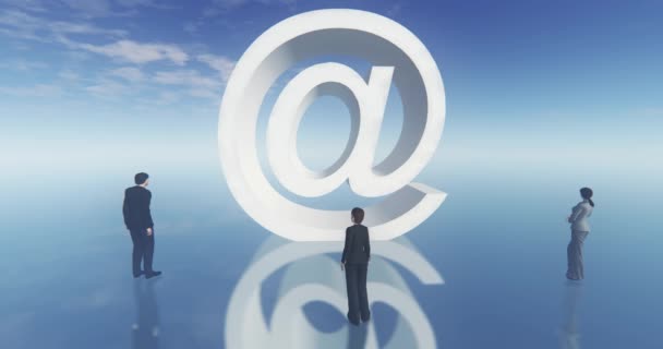 4k bei Zeichen E-Mail-Symbol, Geschäftsmann rund um das Symbol, Web-Tech. - Filmmaterial, Video