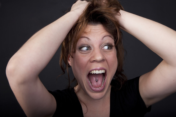 Προσωπογραφία γυναίκας ουρλιάζοντας - Φωτογραφία, εικόνα