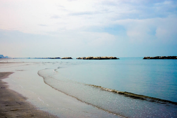Verlaten kust van de zee. Italia - Foto, afbeelding
