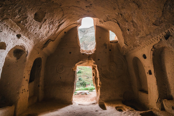ünlü Kapadokya, Türkiye mağarada içinde doğal görünümü - Fotoğraf, Görsel