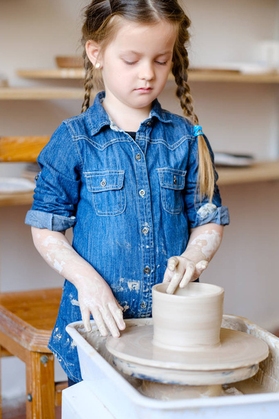 pottery handcraft hobby girl shape clay wheel - Photo, image