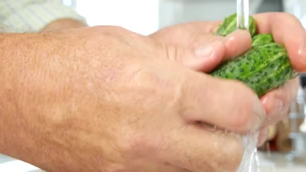 Man Hands in Sink Wash Cucumbers Appetizer Vegetable for Culinary Diet - Filmagem, Vídeo