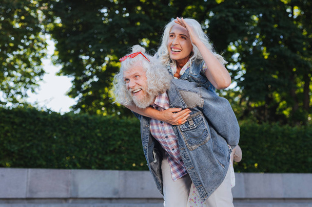 Nice hippy couple enjoying life - Valokuva, kuva