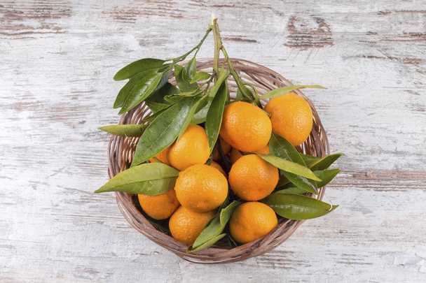 Помаранчеві фрукти здорові, мандарин
 - Фото, зображення