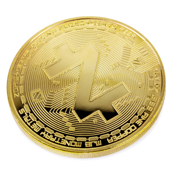 Digitaalinen valuutta Golden Zcash kolikko eristetty valkoisella taustalla
 - Valokuva, kuva