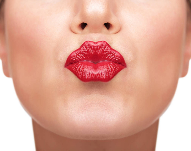 Hermosos labios rojos
. - Foto, Imagen