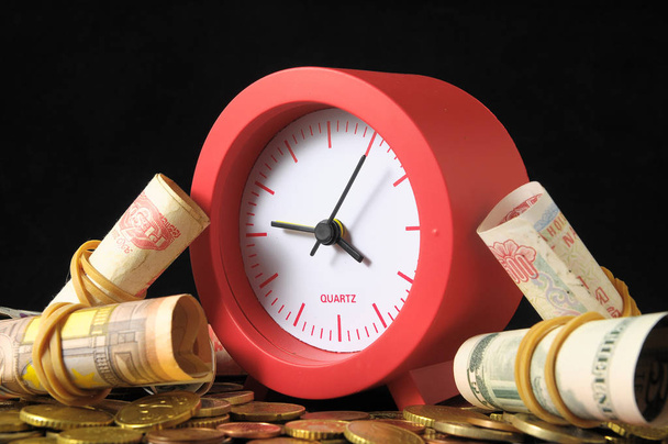 Zaman Para Bir Saat ve Para Kavrama - Fotoğraf, Görsel