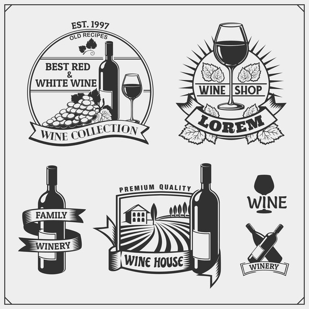 Collection of Wine shop vintage emblems, labels, badges and design elements. - Vektör, Görsel
