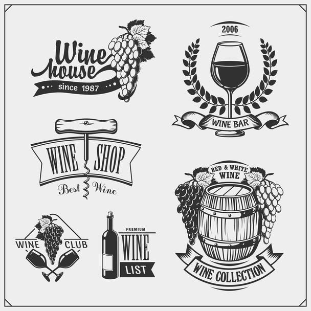 Collection of Wine shop vintage emblems, labels, badges and design elements. - Διάνυσμα, εικόνα