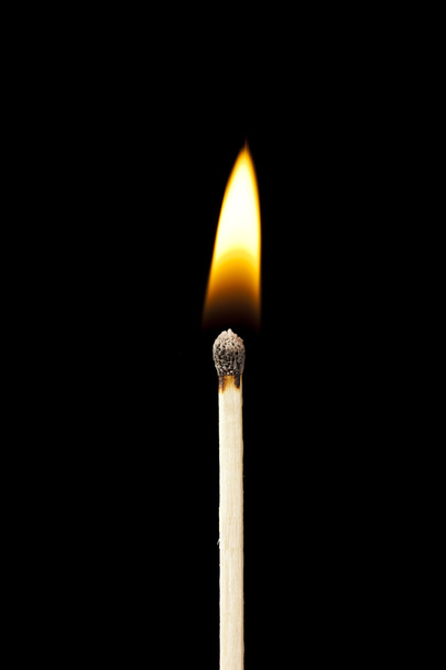 Wooden Matches on fire - Valokuva, kuva