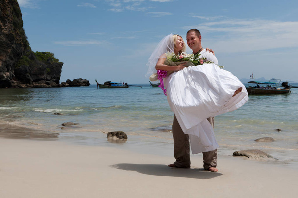 bruiloft op het strand - Foto, afbeelding