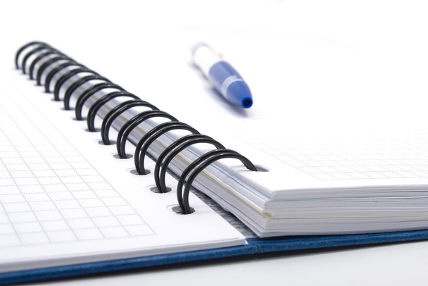 Blank notebook and pen - Foto, Imagen