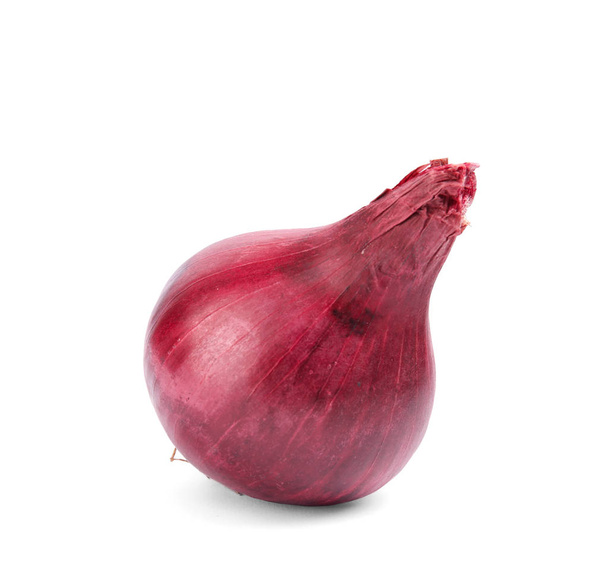 Ripe red onion on white background - Foto, Bild