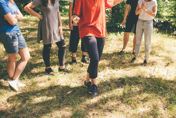 упражнения по построению команды ходьба ноги спортивная одежда урожай близко
 - Фото, изображение