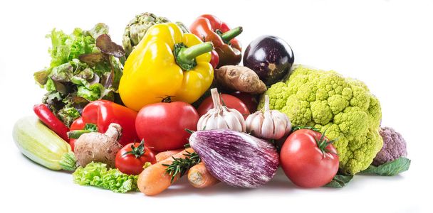 Group of colorful vegetables on white background. Close-up. - Foto, Imagem
