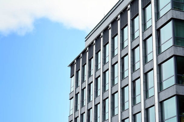 Fondo abstracto urbano, detalle de fachada de vidrio moderno, edificio de oficinas
 - Foto, imagen