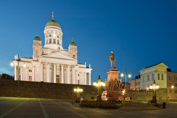 Plaza del Senado en Helsinki
 - Foto, Imagen