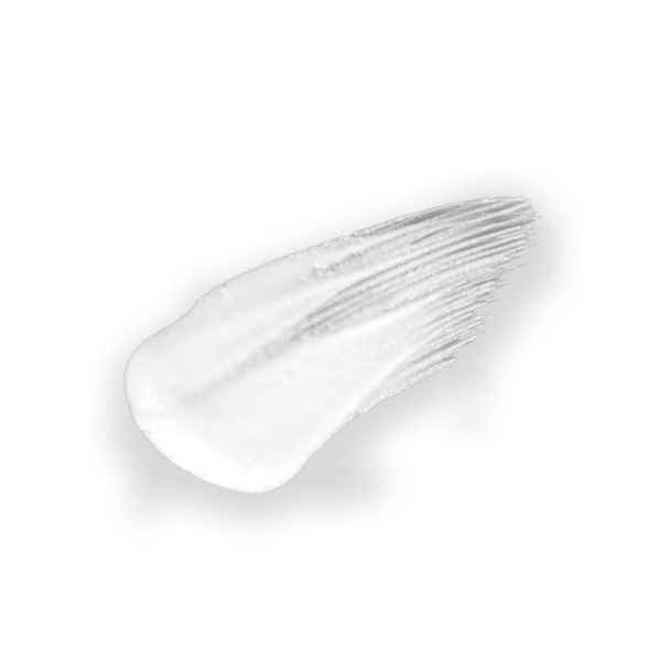 Косметический крем изолирован на белом фоне с вырезкой пути
 - Фото, изображение