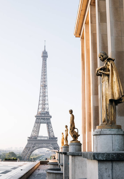 famous Eiffel tower in Paris city  - Foto, Imagem