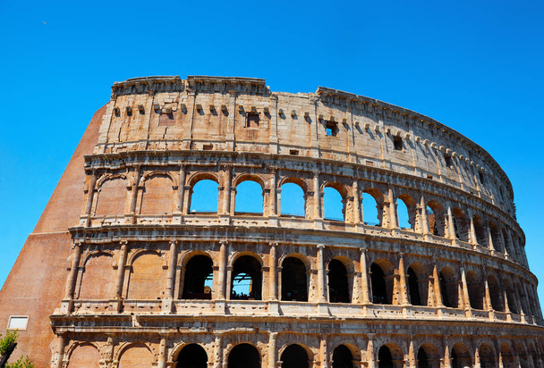 uitzicht op het Colosseum - Foto, afbeelding