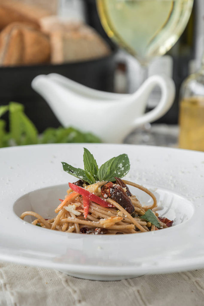 CLose view of delicious spaghetti bolognese on white plate. - Foto, Imagem