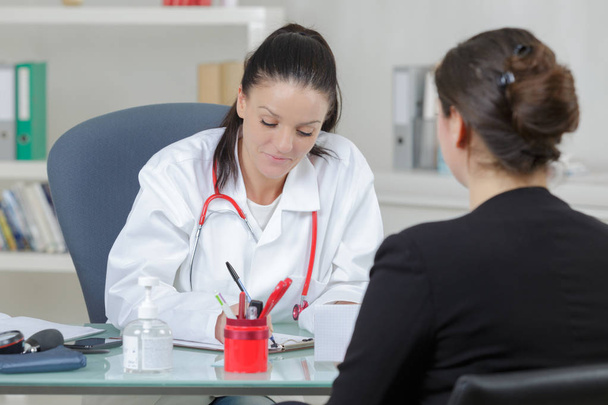 woman patient consultation in hospital or surgery office - Foto, Imagen