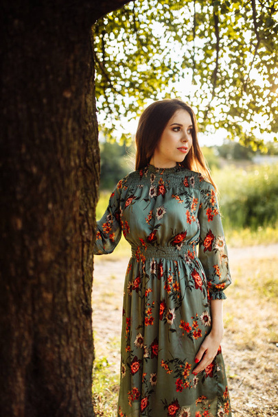 young beautiful woman posing outdoors - Fotografie, Obrázek