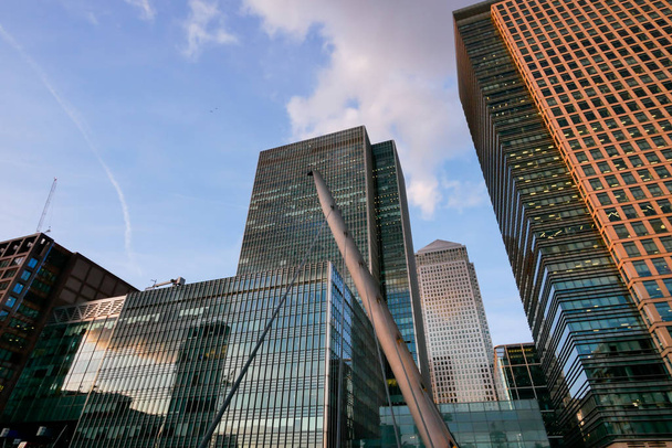 London office building skyscraper, working & meeting - Фото, изображение