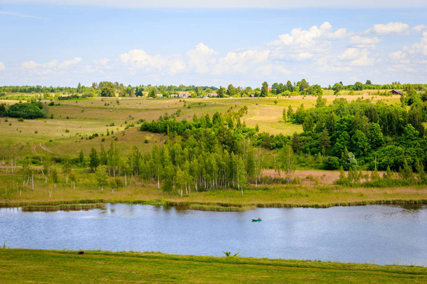Russische veld ruimten in de buurt van Pskov, Izborsk - Foto, afbeelding