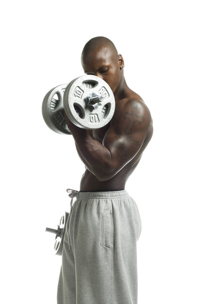 africano americano muscular homem trabalhando fora com halteres
 - Foto, Imagem