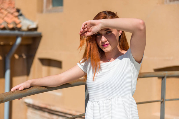 Genç Kızıl saçlı güzel kız açık Portrair - Fotoğraf, Görsel
