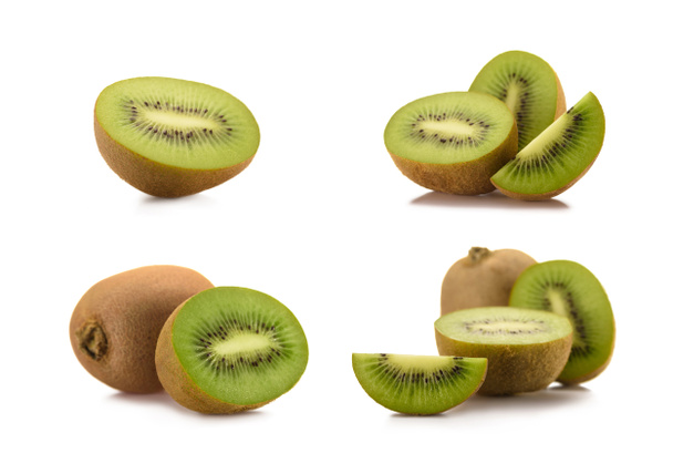 close up view of arranged fresh kiwi fruits isolated on white - Foto, imagen