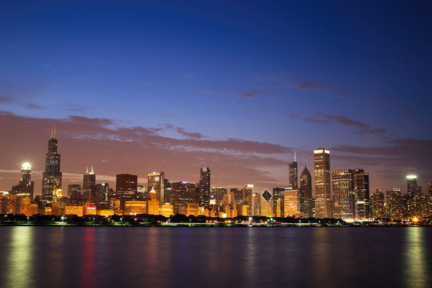 Panorama de Chicago Skyline al anochecer
 - Foto, imagen