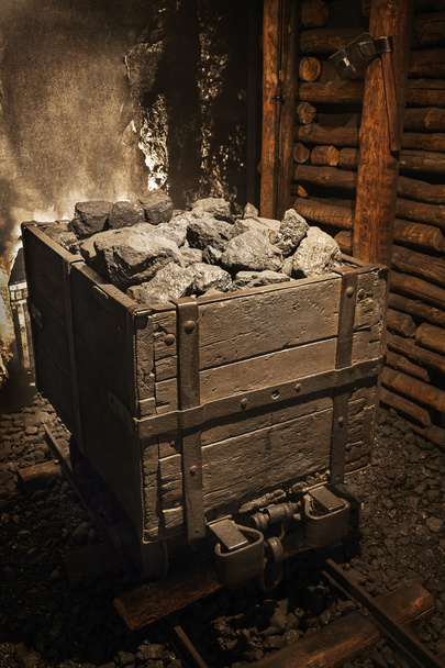 Chariot de mine de charbon
 - Photo, image