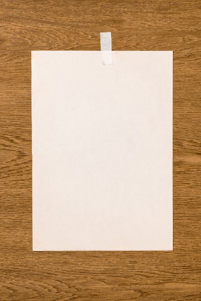 vista superior del papel blanco en blanco sobre mesa de madera
 - Foto, Imagen