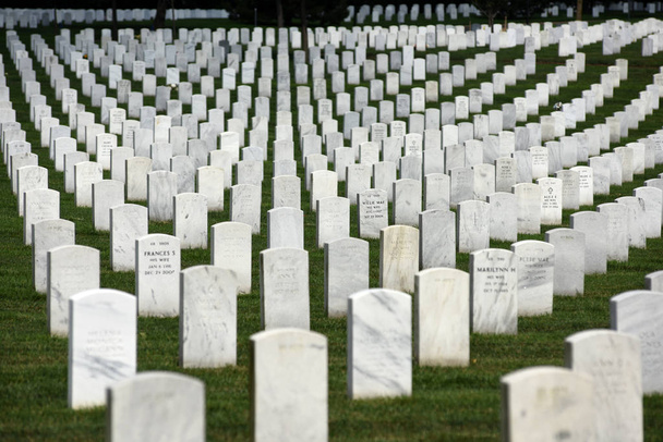 Washington, DC - June 01, 2018: Arlington National Cemetery. - Foto, afbeelding