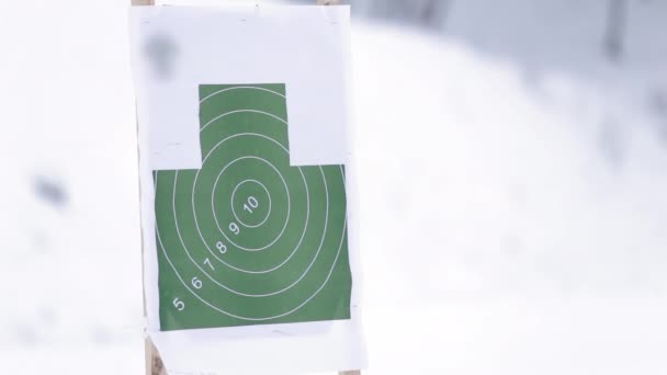disparo de arma al concepto de tiro objetivo
 - Metraje, vídeo