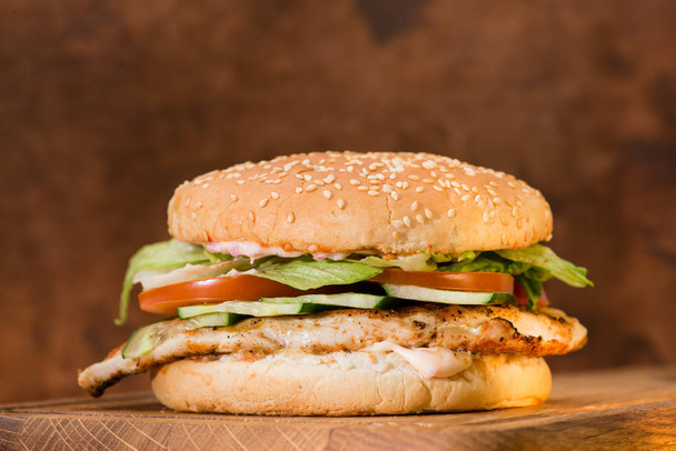 classic burger close-up - Фото, изображение