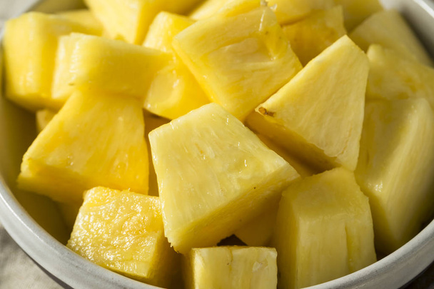 Raw Yellow Organic Pineapple Slices Ready to Eat - Fotó, kép