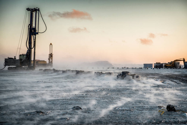 Drilling rig works on the Arctic island - Photo, Image