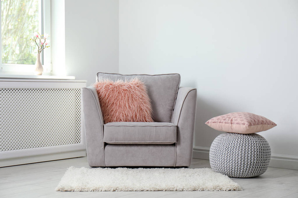 Elegant room interior with stylish comfortable armchair - Foto, Imagem
