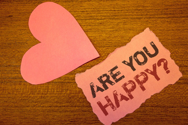 Señal de texto que muestra Are You Happy Question. Foto conceptual Motivación Éxito Celebración de la vida Sonrisa Relajante
 - Foto, imagen
