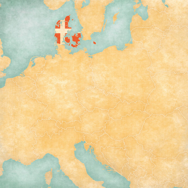 Dania (Duńskie flagi) na mapie Europy Środkowej w miękkie grunge i stylu vintage, jak stary papier z akwarela malarstwo.  - Zdjęcie, obraz