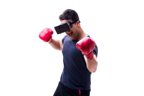 Mann spielt mit Virtual-Reality-Brille auf weißem Hintergrund - Foto, Bild
