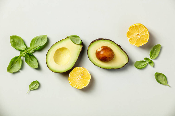 Avocado, lemon and basil - Фото, зображення