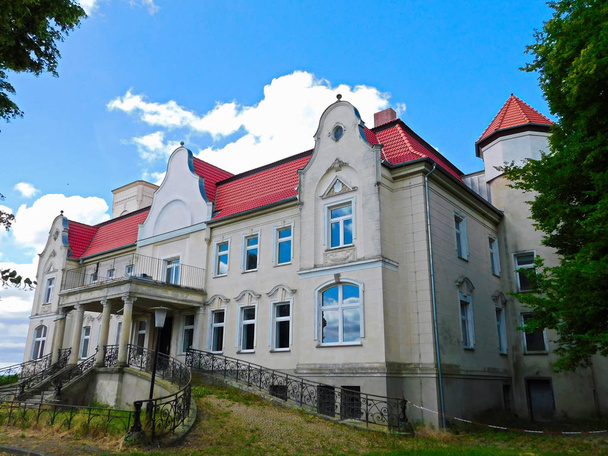Ein ehemaliges Gutshaus in Mecklenburg - Foto, Bild