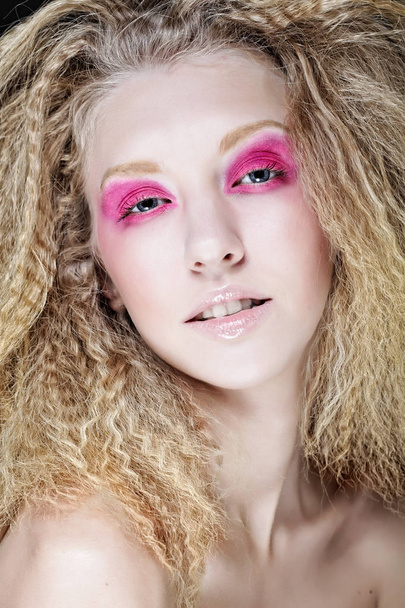 happy blond with pink make up - Фото, изображение