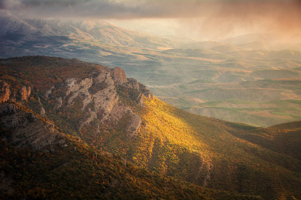 Mountain range Demerdzhi, the Republic of Crimea. - Foto, Bild